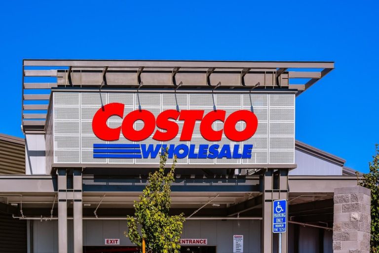 Costco Announces Major Wage Hike, Raising Hourly Pay to $30+